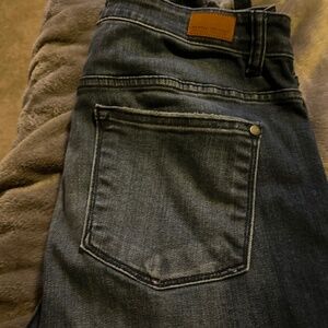 Judy Blue skinny fit, dark wash, distressed, size 13/31